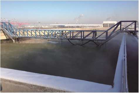 HXN型行車式(shi)颳(gua)吸泥機(ji)