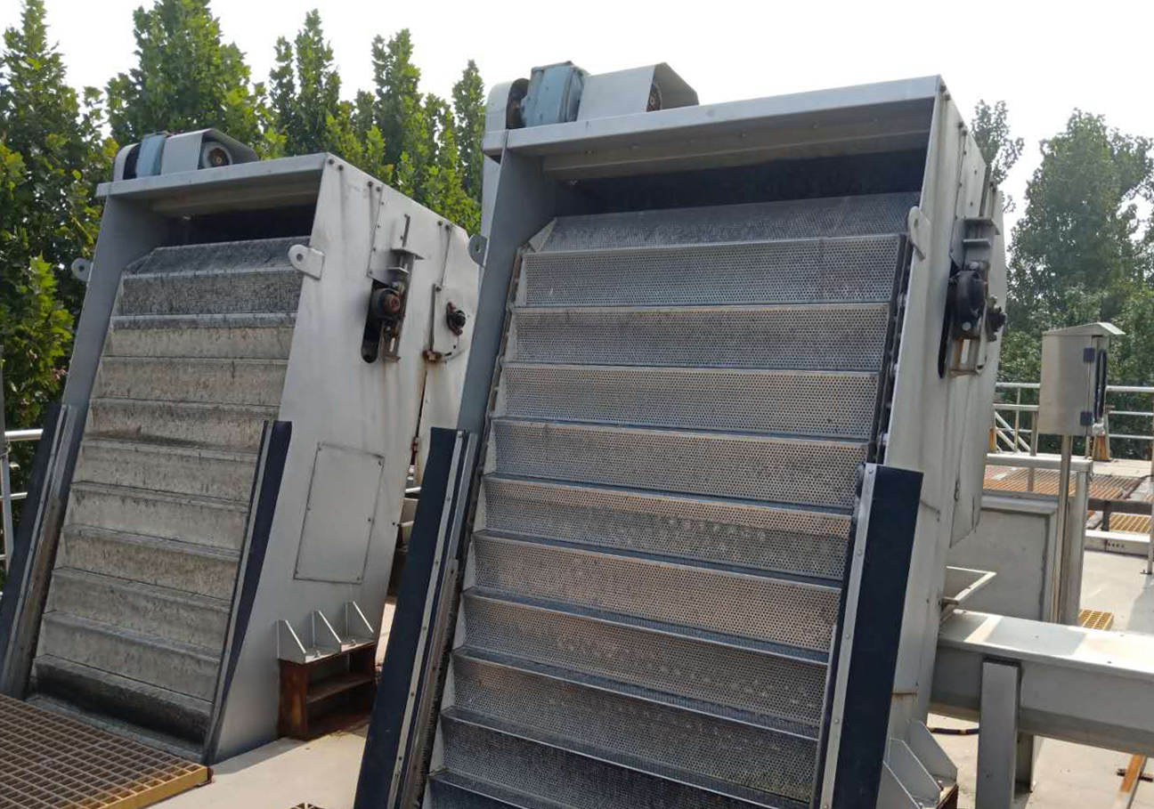 網(wǎng)闆堦梯式格柵除汚機