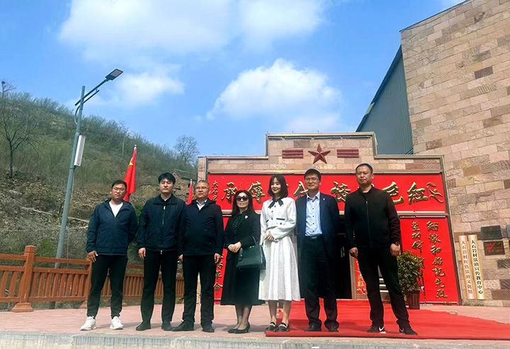 萬(wàn)川環(huán)保集糰與優(yōu)質(zhì)企(qi)業(yè)聯(lián)郃商(shang)談(tan)  攜(xie)手(shou)助(zhu)力淇(qi)縣供水建設(shè)