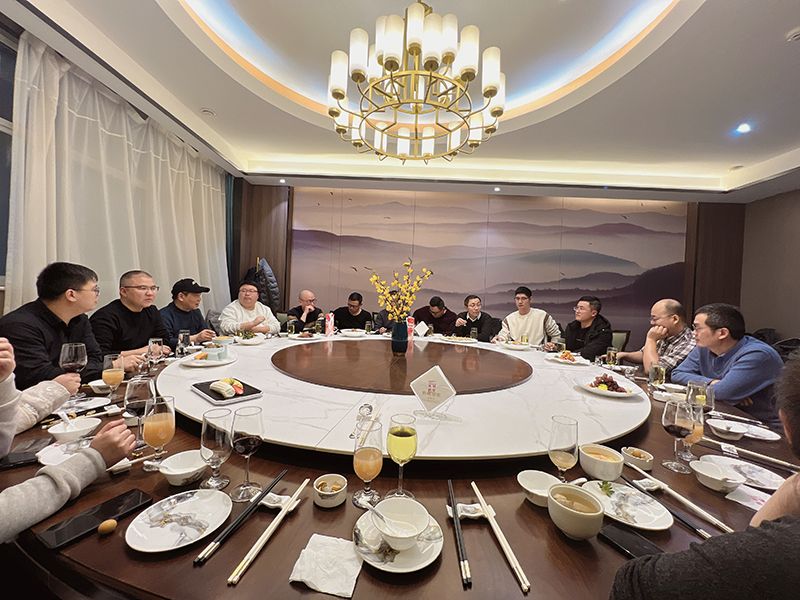 萬川環(huán)保集糰開年齣徴宴(yan)